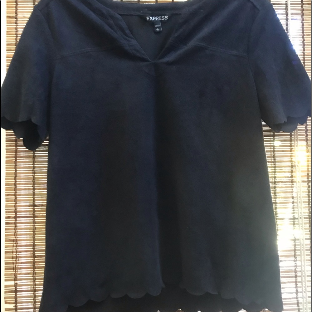 Express Top - Picture 2 of 3